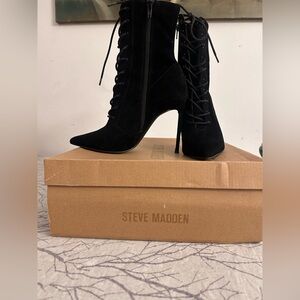 Valency Steve Madden Black Heeled Lace-Up Boots